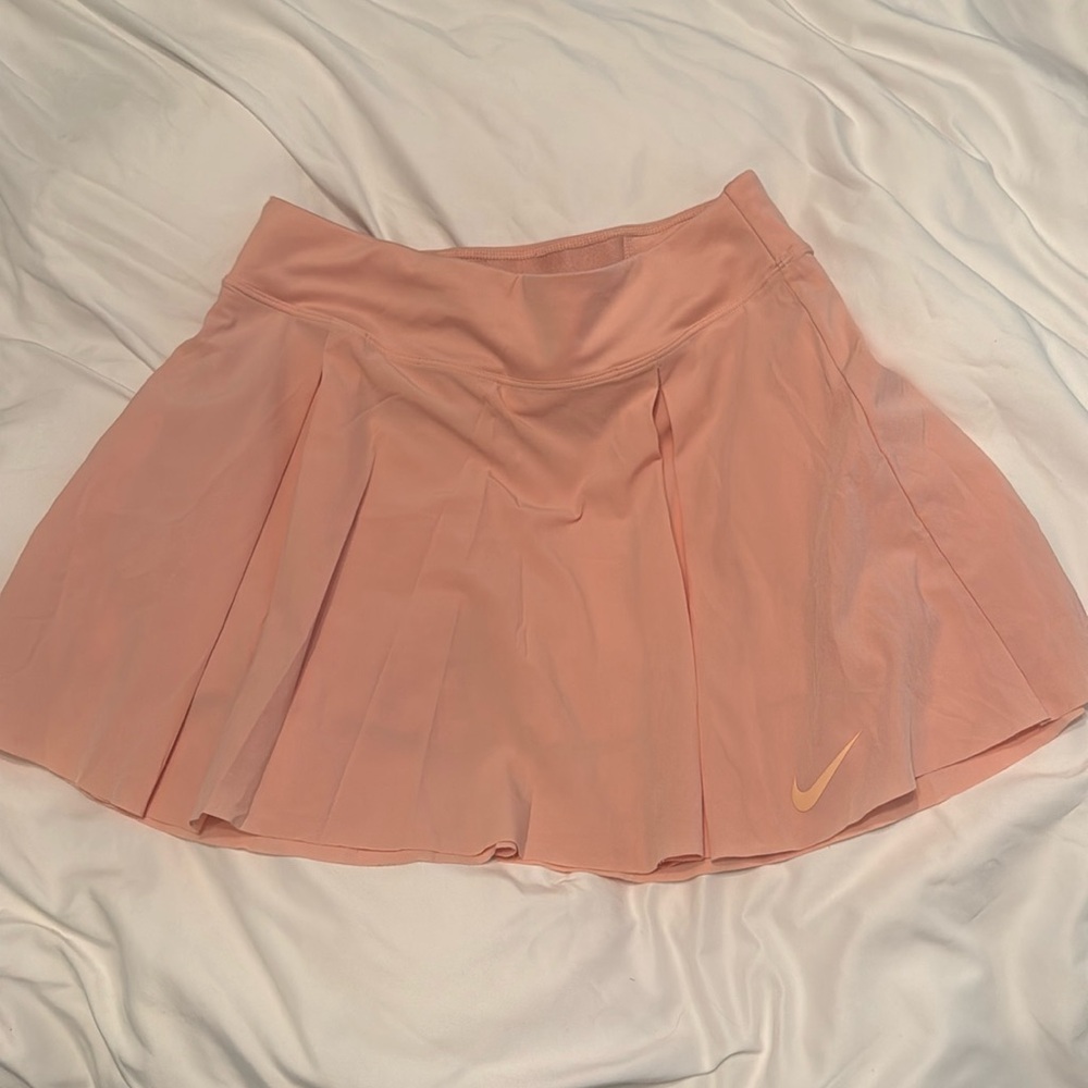 Nike dri-fit skort peach size Small